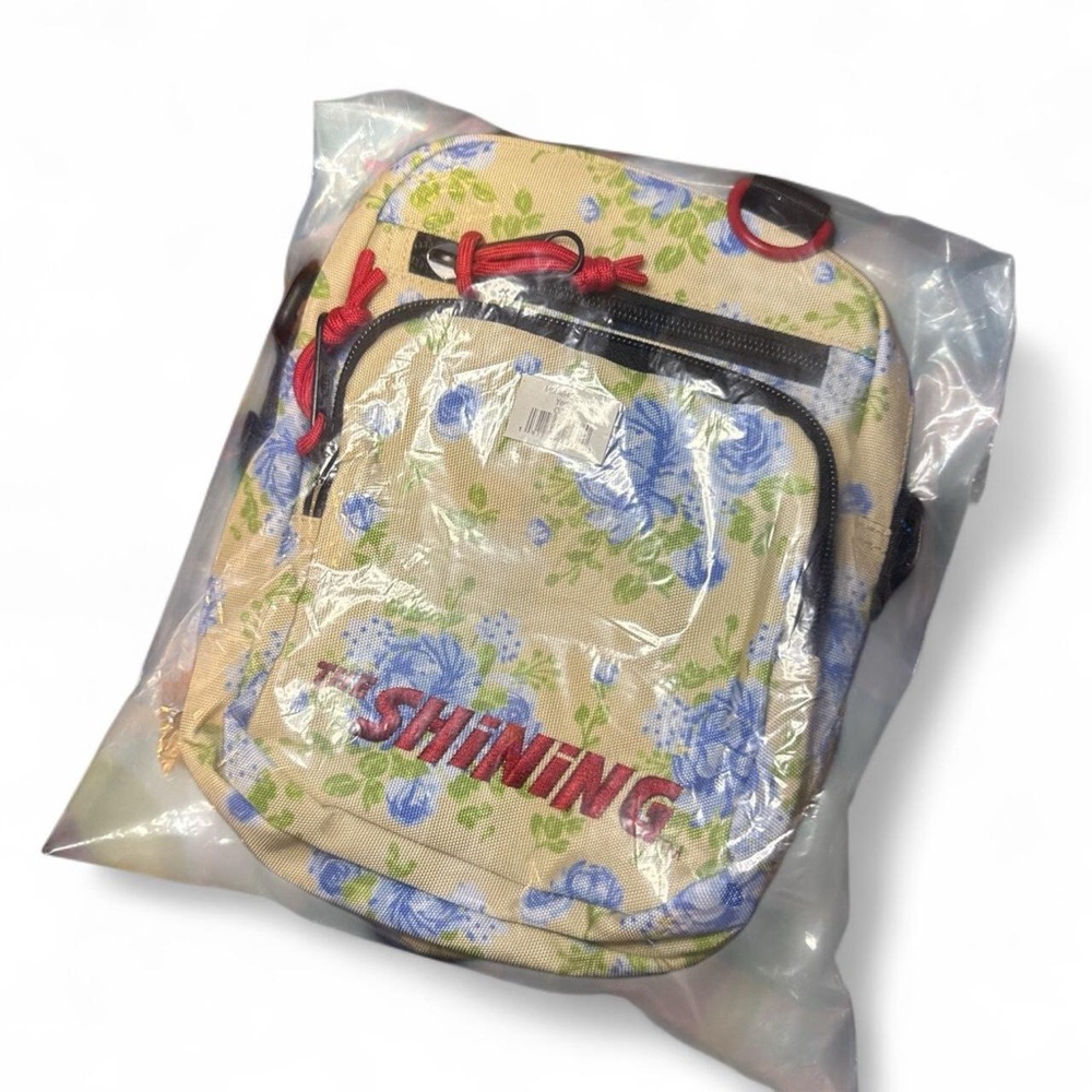 NWT RARE DUMBGOOD The Shining Twins Floral Wallpaper Mini Messenger Bag — OS - Picture 6 of 7